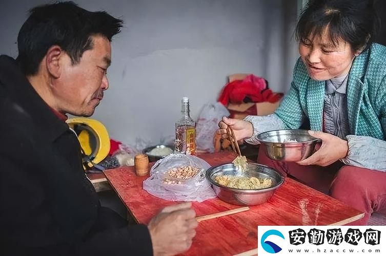 我被9個(gè)建筑工人抬到茶幾上最新動(dòng)態(tài)